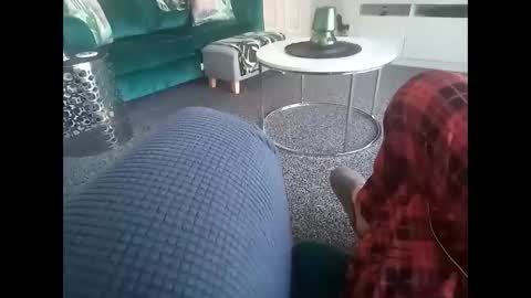 davidf75 online show from October 12, 2025, 8:57 am