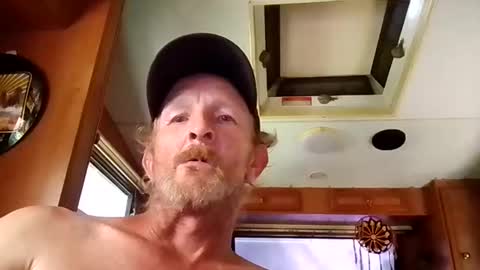 Snapshot of davidlennyd517399 chatting on February 26, 2025, 4:36 am David Doyle online show from February 26, 2025, 4:36 am