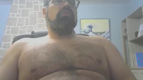 Snapshot of davidmax245 chatting on December 14, 2025, 6:01 pm davidmax245 online show from December 14, 2025, 6:01 pm