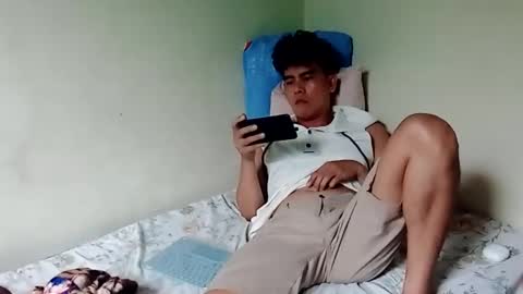 Snapshot of davidrocero chatting on March 24, 2026, 3:33 am davidrocero online show from March 24, 2026, 3:33 am