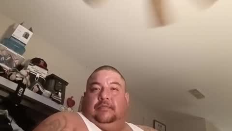 davidzhere222800 online show from November 16, 2025, 4:07 am