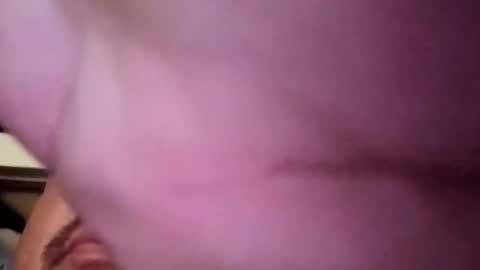 davidzhere222800 online show from December 19, 2025, 2:40 am