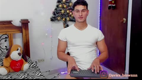 Snapshot of davies_brown chatting on December 6, 2024, 12:45 am Davies brown schedule 12pm to 5pm col time online show from December 6, 2024, 12:45 am