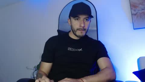Snapshot of daviid_owl chatting on August 6, 2026, 5:37 pm daviid owl online show from August 6, 2026, 5:37 pm