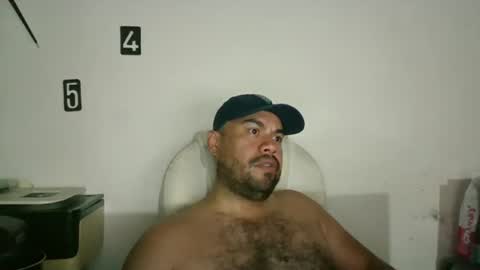 davinson_lopez35 online show from July 15, 2026, 1:55 am