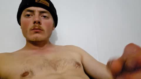 Snapshot of davxxx81 chatting on May 7, 2026, 3:45 am D81 online show from May 7, 2026, 3:45 am