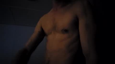 Snapshot of davxxx81 chatting on May 31, 2026, 2:35 pm D81 online show from May 31, 2026, 2:35 pm