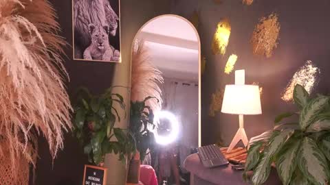 Day Wilkinht online show from September 29, 2025, 4:39 am