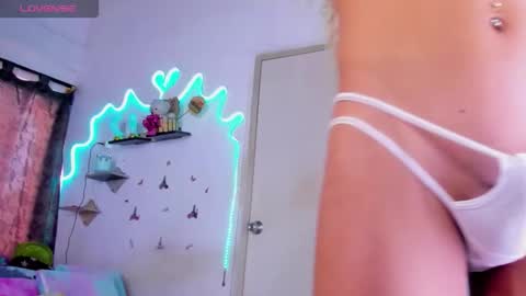 dayanabigcock231990 online show from October 5, 2025, 12:25 pm