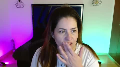 dayanhank online show from October 8, 2025, 2:09 am