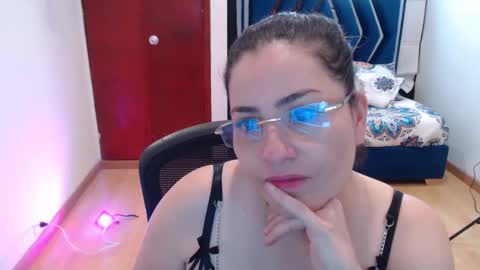 dayanhank online show from October 22, 2025, 1:00 pm