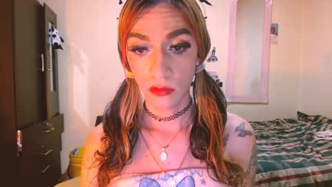 Snapshot of dayanna_01_ chatting on April 19, 2026, 10:12 pm dayanna_01_ online show from April 19, 2026, 10:12 pm