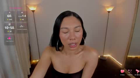 I am Dayanna  tecca online show from March 25, 2026, 8:37 pm