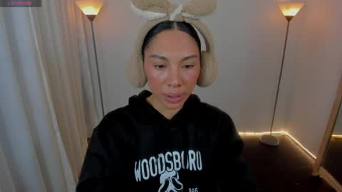 I am Dayanna  tecca online show from March 30, 2026, 9:05 pm