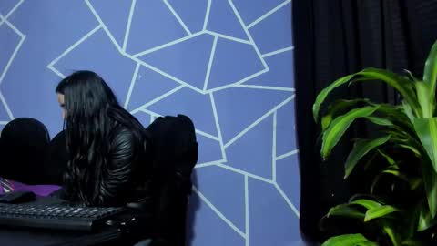 dayanporn online show from September 17, 2025, 2:13 am