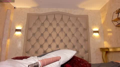 DAYRA ANGELS online show from January 24, 2025, 10:00 am