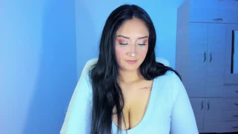 Snapshot of daysi_glow chatting on April 23, 2026, 1:07 am online show from April 23, 2026, 1:07 am