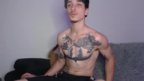 dazzayy online show from October 15, 2025, 12:33 am