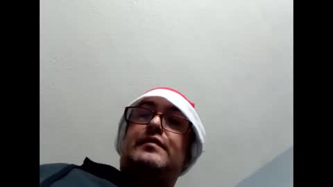 Dazzill online show from December 8, 2024, 1:58 pm