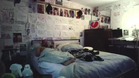 dbeamon92 online show from February 17, 2026, 12:23 pm