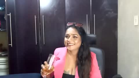 dbnpoizn online show from December 6, 2024, 8:07 pm