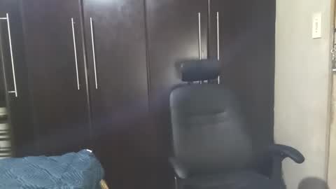 dbnpoizn online show from January 31, 2025, 10:21 pm