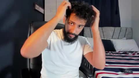 dcollins_ online show from October 2, 2025, 2:18 am