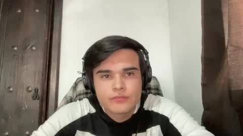 Snapshot of dcsprwls chatting on March 25, 2026, 11:11 pm dcsprwls online show from March 25, 2026, 11:11 pm