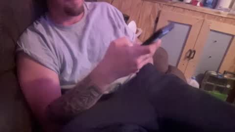 Snapshot of dcwells1992 chatting on October 16, 2025, 5:19 am dcwells1992 online show from October 16, 2025, 5:19 am