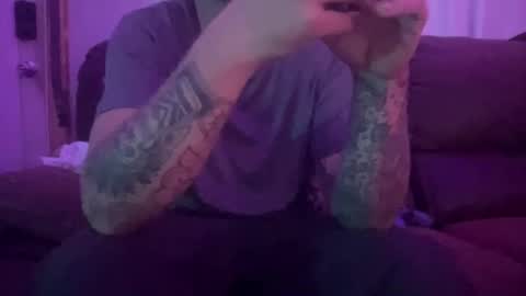 Snapshot of dcwells1992 chatting on October 28, 2025, 10:08 am dcwells1992 online show from October 28, 2025, 10:08 am