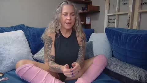 dd_delish online show from January 13, 2026, 7:08 pm