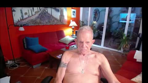 Snapshot of ddaldd chatting on November 1, 2025, 1:13 pm NOLADon online show from November 1, 2025, 1:13 pm