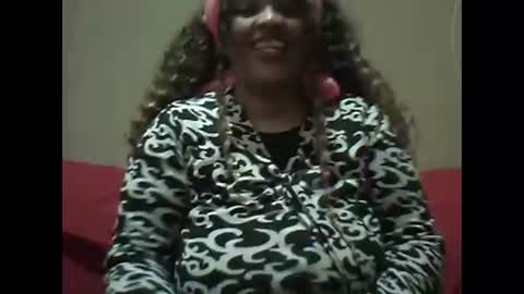 Snapshot of ddboobsnipples chatting on May 17, 2026, 10:50 pm ddboobsnipples online show from May 17, 2026, 10:50 pm