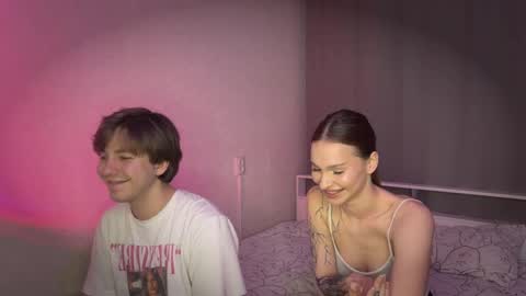 Snapshot of ddewser chatting on March 4, 2026, 7:53 pm qrovers online show from March 4, 2026, 7:53 pm