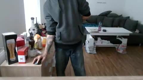 robert online show from March 15, 2026, 7:03 am