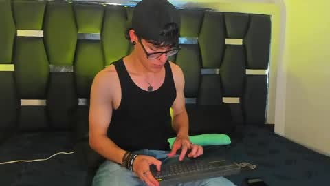 Snapshot of deamon_black chatting on April 15, 2026, 12:06 am deamon_black online show from April 15, 2026, 12:06 am