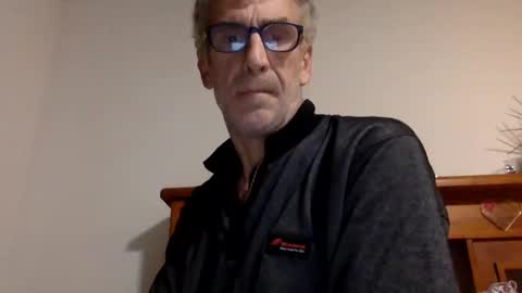 deanofflove2210 online show from March 10, 2025, 4:28 am