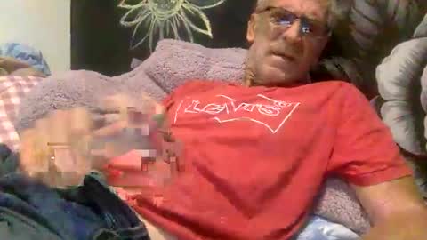 deanofflove221000 online show from April 28, 2026, 12:20 am