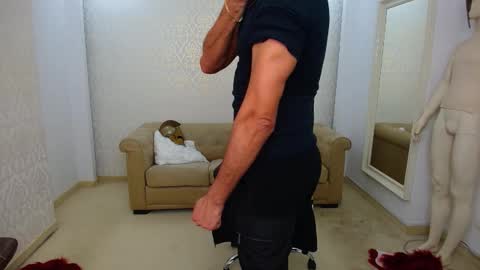 Snapshot of deanthorn chatting on January 13, 2026, 11:37 am DeanThorn online show from January 13, 2026, 11:37 am