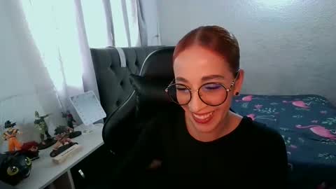 Snapshot of dear_juliet chatting on October 10, 2025, 7:35 pm Juliet online show from October 10, 2025, 7:35 pm