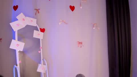 deb_moore online show from February 20, 2026, 6:26 am