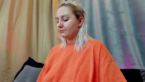 Debbie Mon Tue Fri Sun Sat GMT 3 1000am - 0400pm  online show from December 12, 2024, 4:10 pm