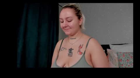 Debbie Mon Tue Fri Sun Sat GMT 3 1000am - 0400pm  online show from January 2, 2025, 3:08 pm