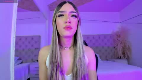 Snapshot of deboracopper chatting on February 19, 2026, 11:45 pm DeboraCooper online show from February 19, 2026, 11:45 pm