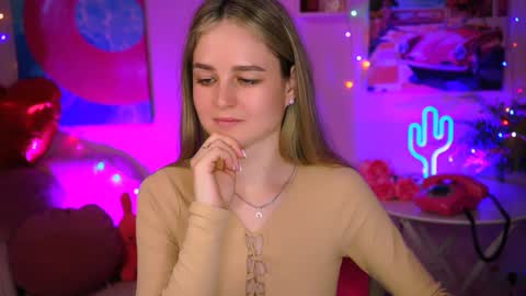 Debora online show from March 11, 2025, 9:45 am