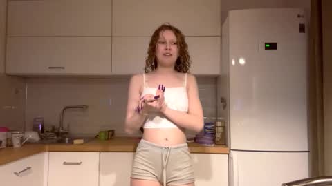 Snapshot of deboramcdonnall chatting on December 22, 2025, 4:48 pm Hello My name is Sarah im new model here and little but shy. online show from December 22, 2025, 4:48 pm