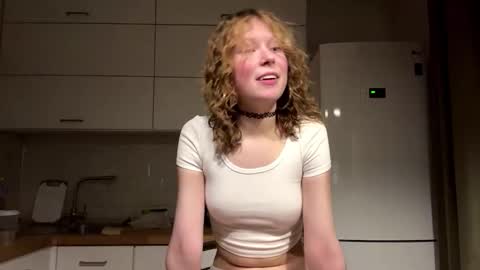 Snapshot of deboramcdonnall chatting on January 7, 2026, 5:15 pm Hello My name is Sarah im new model here and little but shy. online show from January 7, 2026, 5:15 pm