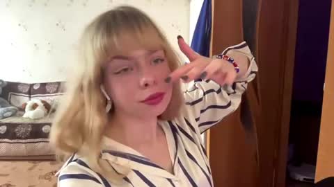 Jenny online show from July 14, 2026, 7:24 am