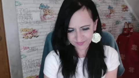 DebraMilf online show from June 25, 2026, 5:23 am