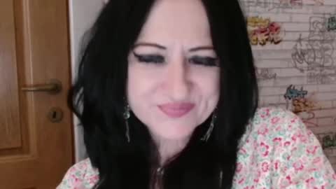 DebraMilf online show from June 29, 2026, 1:12 am